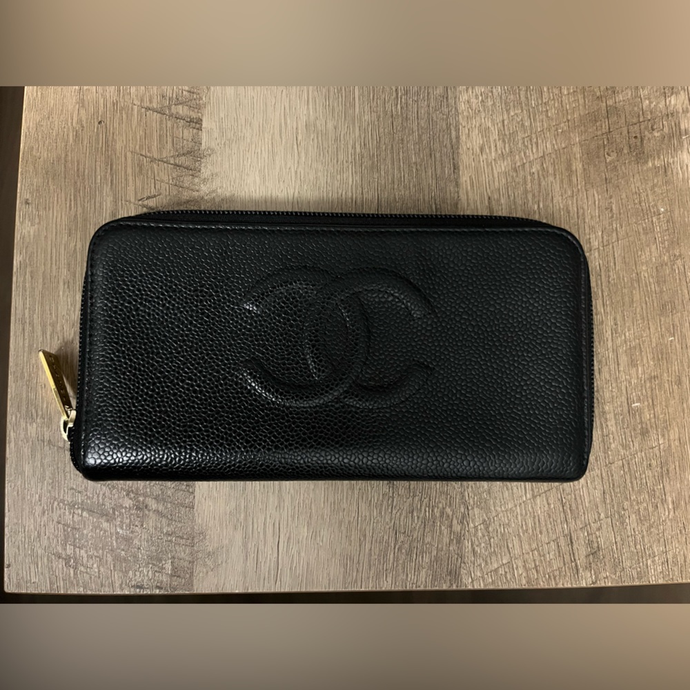 Chanel Caviar along Zippy Wallet